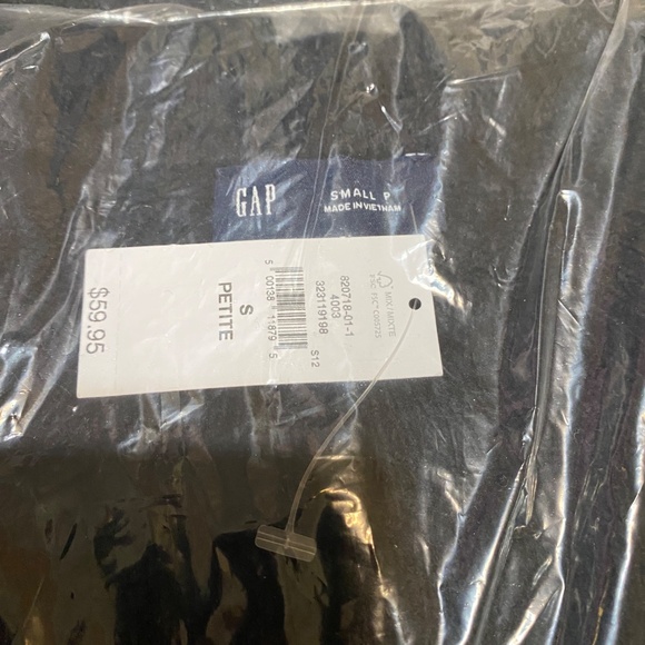 NWT Gap Cashsoft Crewneck sweater SP - Picture 4 of 4